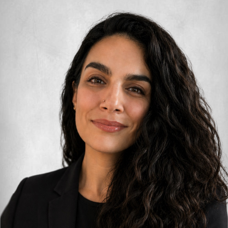 headshot of Veronica Velez